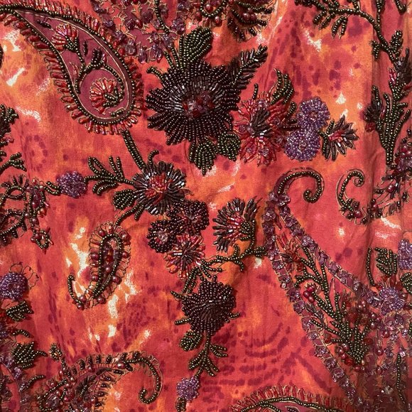 Heavily beaded skirt - Picture 4 of 7